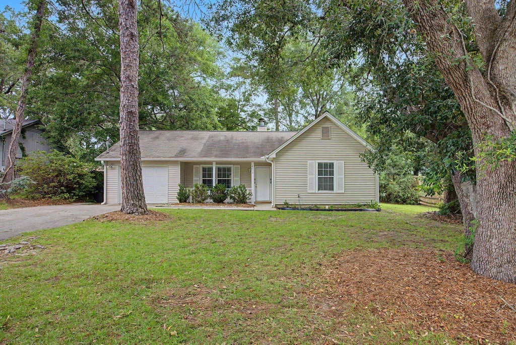 Photo of 2652 Hartsfield Road, Tallahassee, FL 32303 (MLS # 401260)