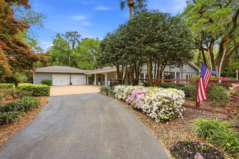 Photo of 3409 LAKESHORE Drive, Tallahassee, FL 32312 (MLS # 398005)