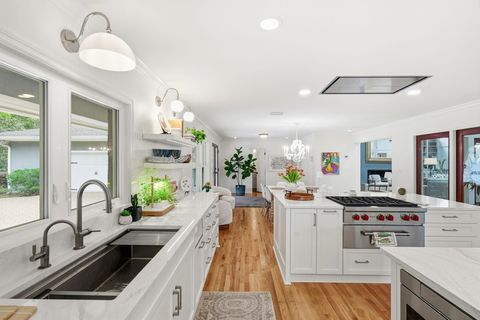 Tiny photo for 3409 LAKESHORE Drive, Tallahassee, FL 32312 (MLS # 398005)