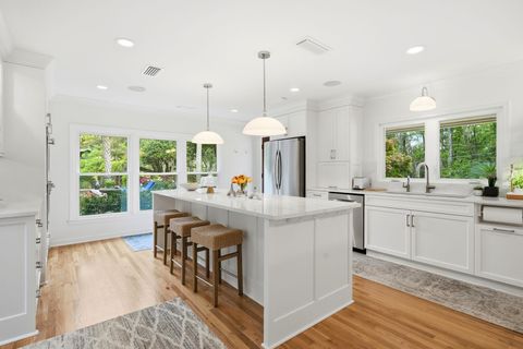 Tiny photo for 3409 LAKESHORE Drive, Tallahassee, FL 32312 (MLS # 398005)