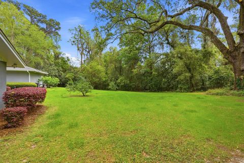 Tiny photo for 3409 LAKESHORE Drive, Tallahassee, FL 32312 (MLS # 398005)