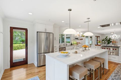 Tiny photo for 3409 LAKESHORE Drive, Tallahassee, FL 32312 (MLS # 398005)