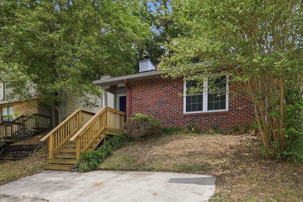 Photo of 2430 Talco Hills Drive, Tallahassee, FL 32303 (MLS # 399296)