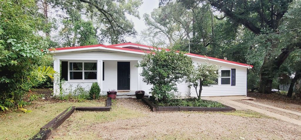 Photo of 817 Buena Vista Drive, Tallahassee, FL 32304 (MLS # 392631)