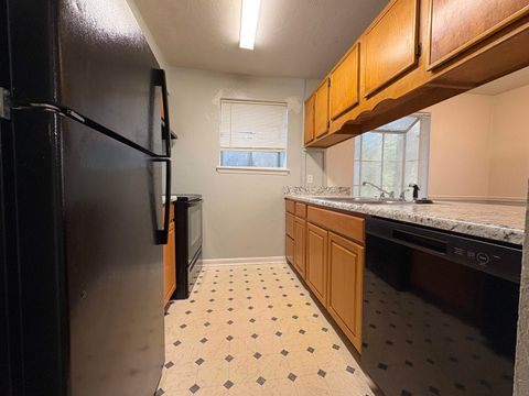 Tiny photo for 1810 Sylvan Court #B, Tallahassee, FL 32303 (MLS # 398312)