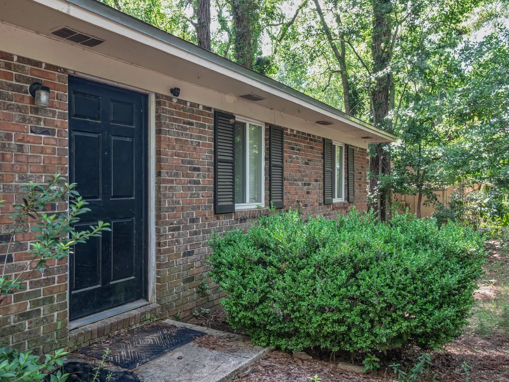 Photo of 2526 Old Bainbridge Road, Tallahassee, FL 32303 (MLS # 387725)