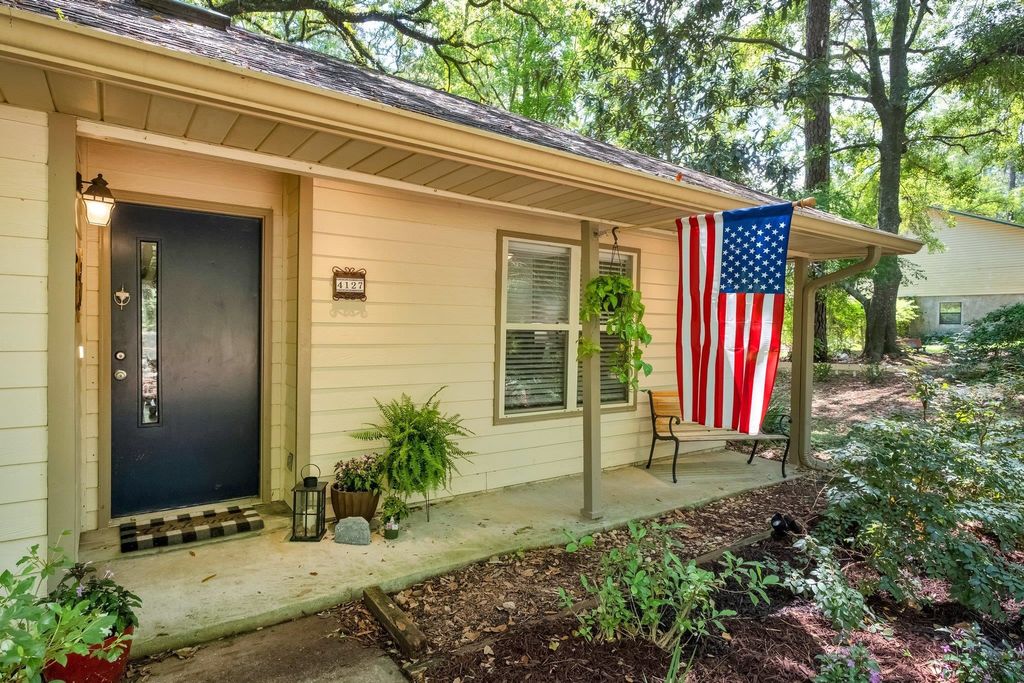 Photo of 4127 Zermatt Drive, Tallahassee, FL 32303 (MLS # 393735)