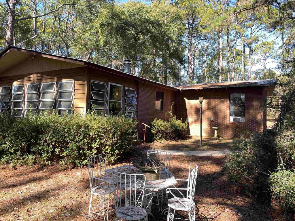 Photo of 2509 E 98 Highway, Carrabelle, FL 32322 (MLS # 395476)