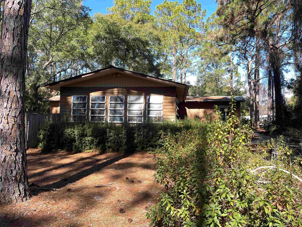 Photo of 2509 E 98 Highway, Carrabelle, FL 32322 (MLS # 395476)