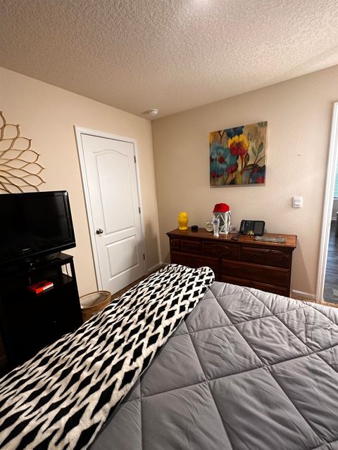 Tiny photo for 15699 EQUINE GAIT DR Drive, Jacksonville, FL 32234 (MLS # 400419)