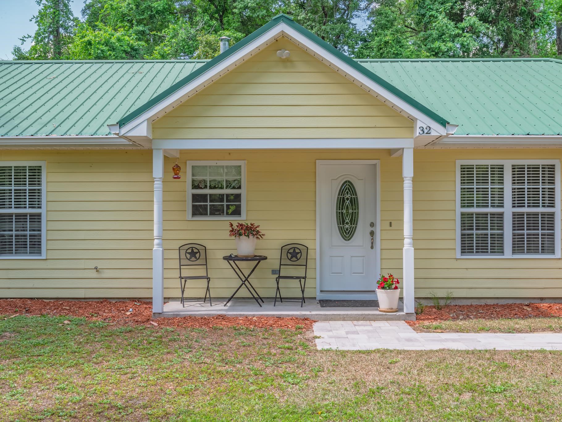 32 Palomino Road