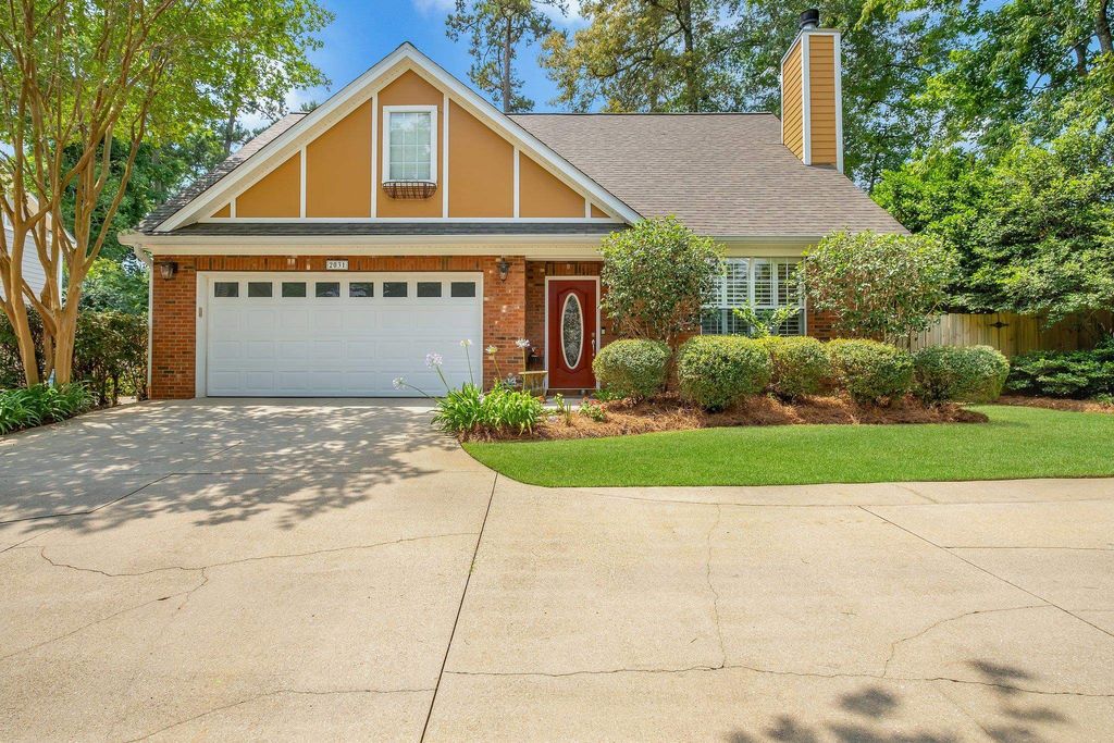 Photo of 2031 Windsor Oaks Court, Tallahassee, FL 32308 (MLS # 391427)
