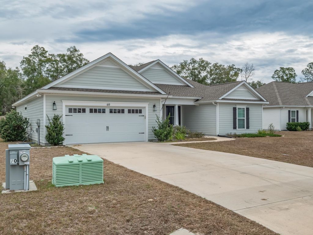 Photo of 69 Stillmont Drive, Crawfordville, FL 32327 (MLS # 394557)