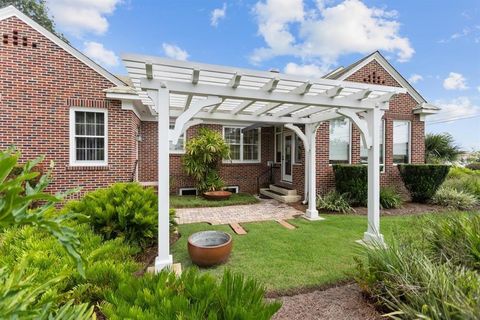 Tiny photo for 1202 E Park Avenue, Tallahassee, FL 32301 (MLS # 397152)