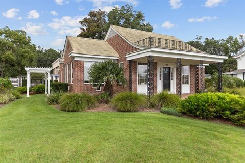 Tiny photo for 1202 E Park Avenue, Tallahassee, FL 32301 (MLS # 397152)