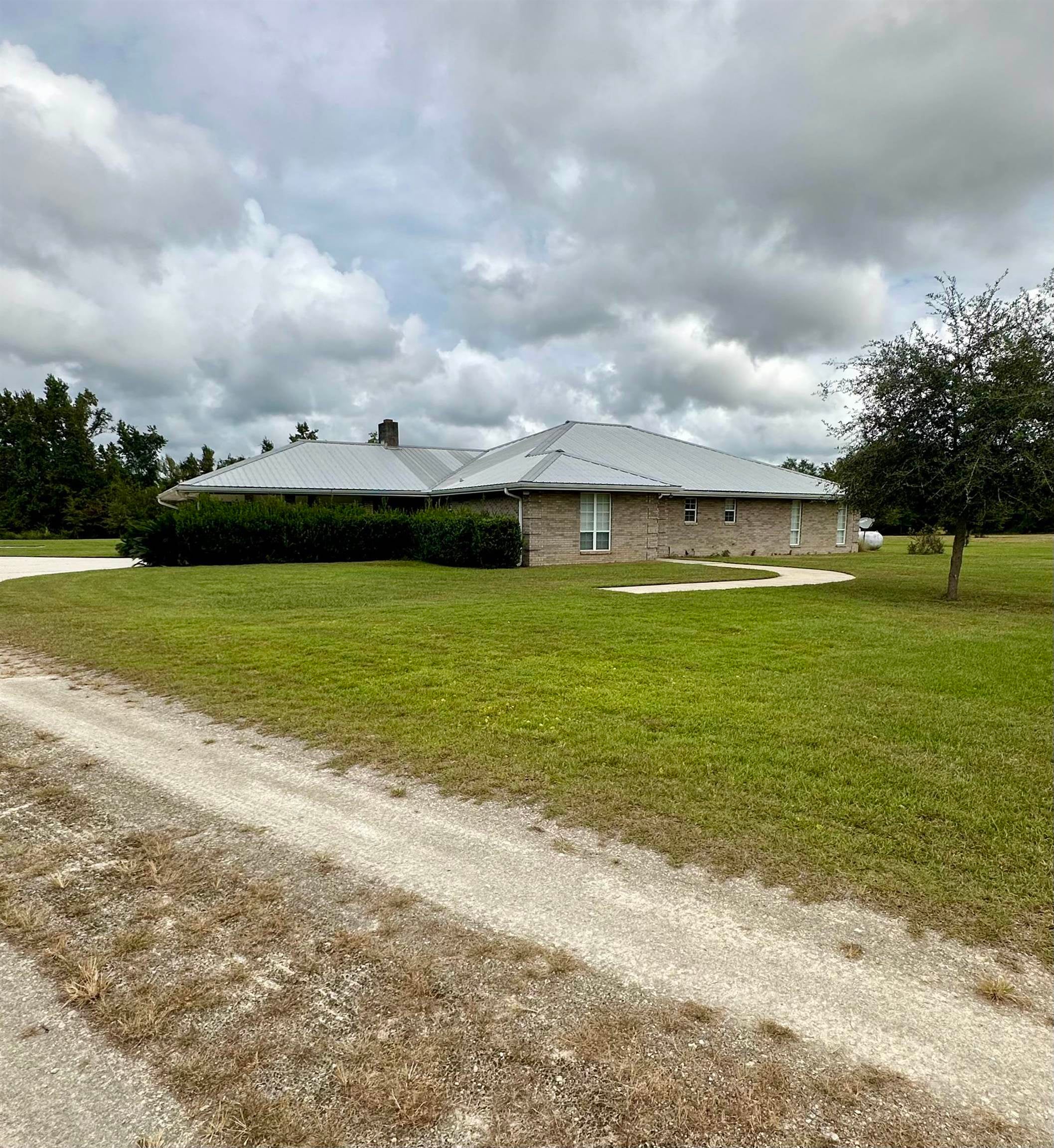 10418 W State Route 20