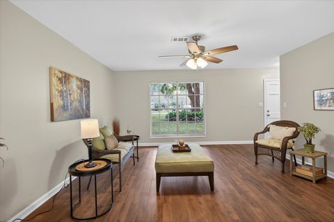 Tiny photo for 2006 FAULK Drive, Tallahassee, FL 32303 (MLS # 395676)
