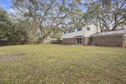 Tiny photo for 2006 FAULK Drive, Tallahassee, FL 32303 (MLS # 395676)