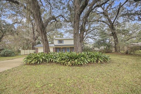 Tiny photo for 2006 FAULK Drive, Tallahassee, FL 32303 (MLS # 395676)