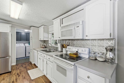 Tiny photo for 60 Bob White Trail, Monticello, FL 32344 (MLS # 401821)