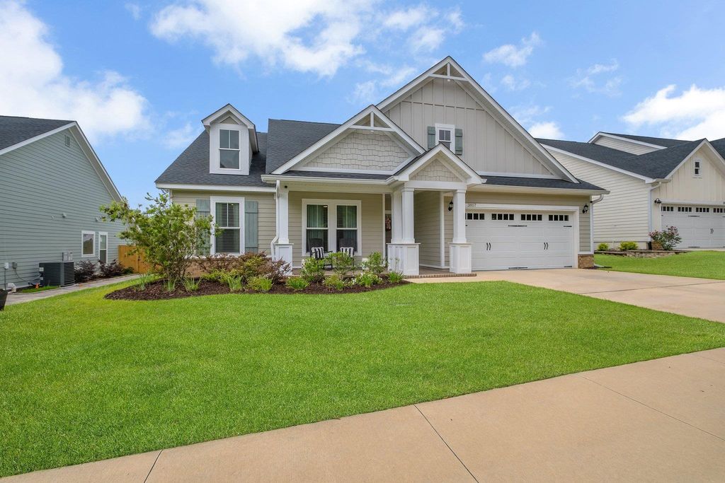 Photo of 3857 Broadmore Lane, Tallahassee, FL 32308 (MLS # 386107)