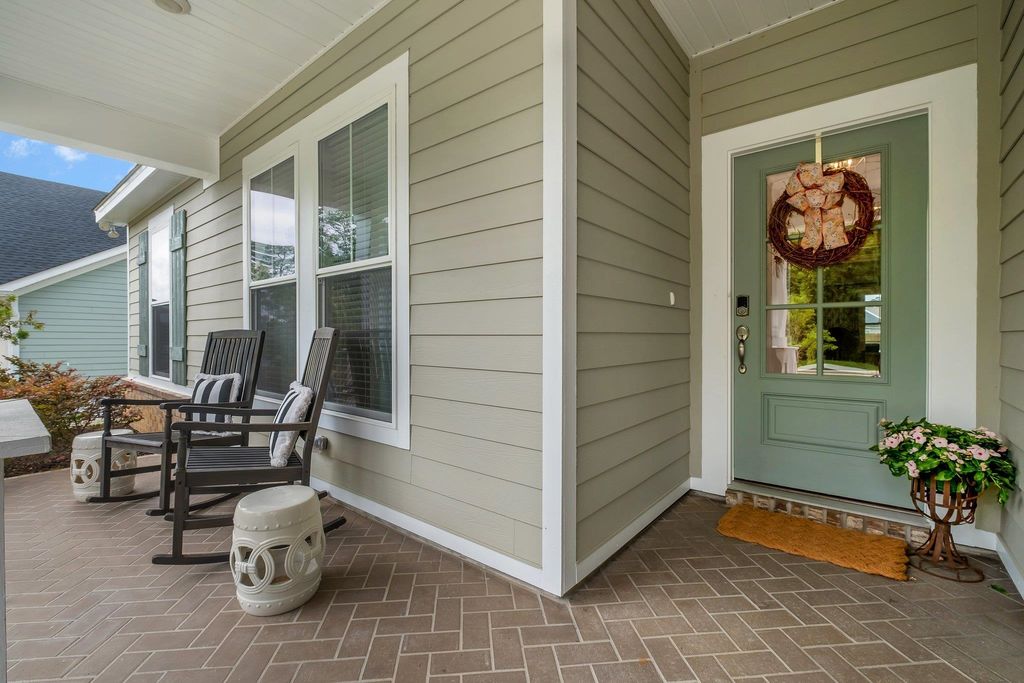 Photo of 3857 Broadmore Lane, Tallahassee, FL 32308 (MLS # 386107)