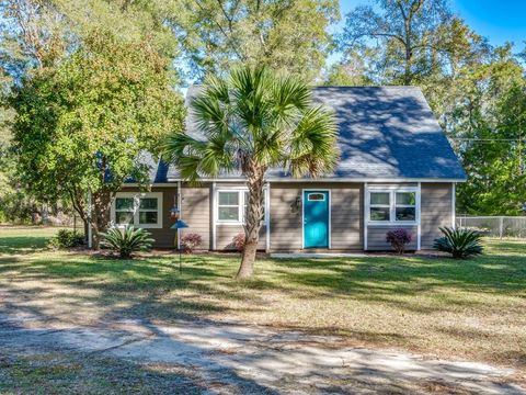 A home in Crawfordville