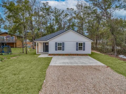 Tiny photo for 108 Lance Lane, Crawfordville, FL 32327 (MLS # 396998)