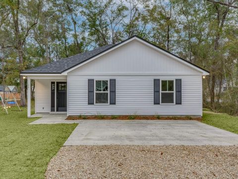 Tiny photo for 108 Lance Lane, Crawfordville, FL 32327 (MLS # 396998)