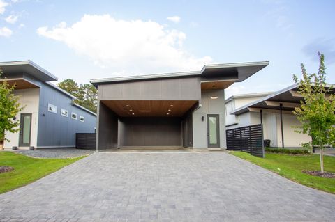 Photo of 2319 Lake Hall Road, Tallahassee, FL 32309 (MLS # 392074)
