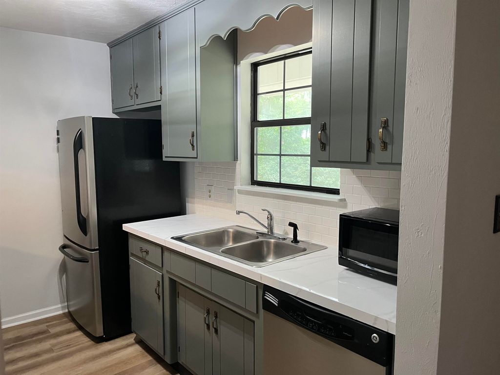 Photo of 2560 Panther Creek Road #B, Tallahassee, FL 32308 (MLS # 396239)