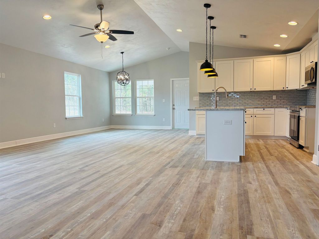 Photo of 336 DELORES MADISON Drive, Midway, FL 32343 (MLS # 400080)