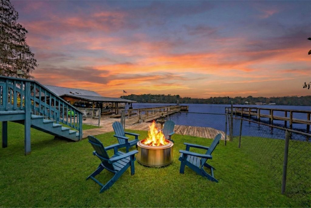 Photo of 1097 Drake Acres Road, Quincy, FL 32351 (MLS # 394112)