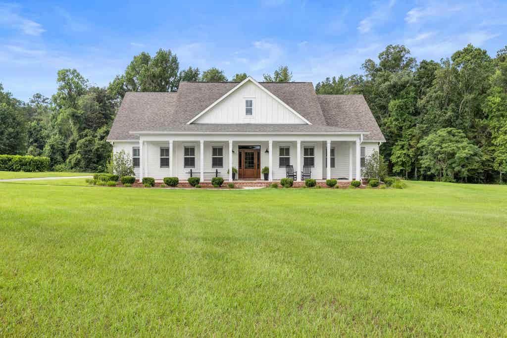 Photo of 974 Rainey Run, Monticello, FL 32344 (MLS # 402221)