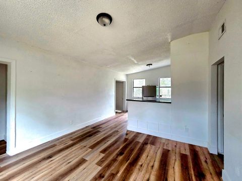 Tiny photo for 906 N VETERANS Drive, Perry, FL 32347 (MLS # 399391)