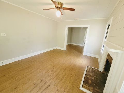 Tiny photo for 526 N Adams Street, Quincy, FL 32351 (MLS # 399236)