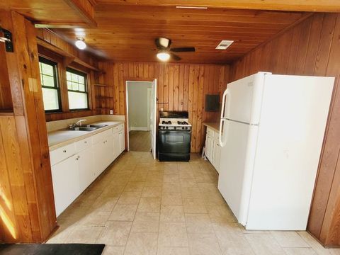 Tiny photo for 526 N Adams Street, Quincy, FL 32351 (MLS # 399236)
