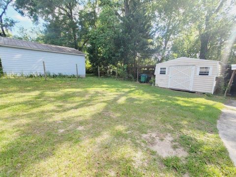 Tiny photo for 526 N Adams Street, Quincy, FL 32351 (MLS # 399236)