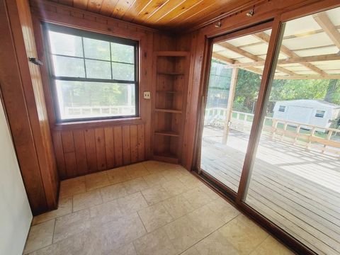 Tiny photo for 526 N Adams Street, Quincy, FL 32351 (MLS # 399236)
