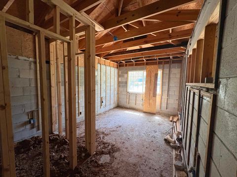 Tiny photo for 702 APACHE Street, Tallahassee, FL 32301 (MLS # 398306)