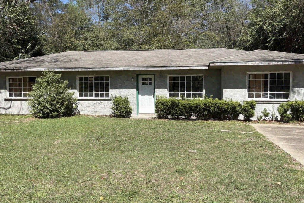 Photo of 702 APACHE Street, Tallahassee, FL 32301 (MLS # 398306)