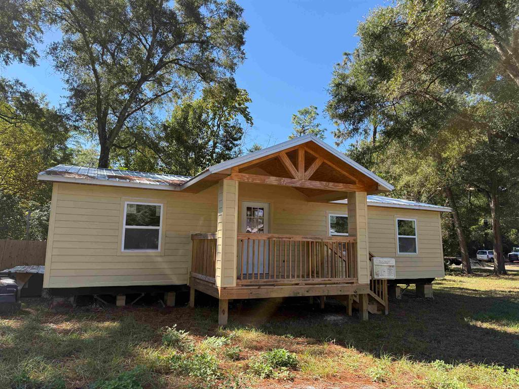 Photo of 4011 Buster Road, Tallahassee, FL 32305 (MLS # 393460)