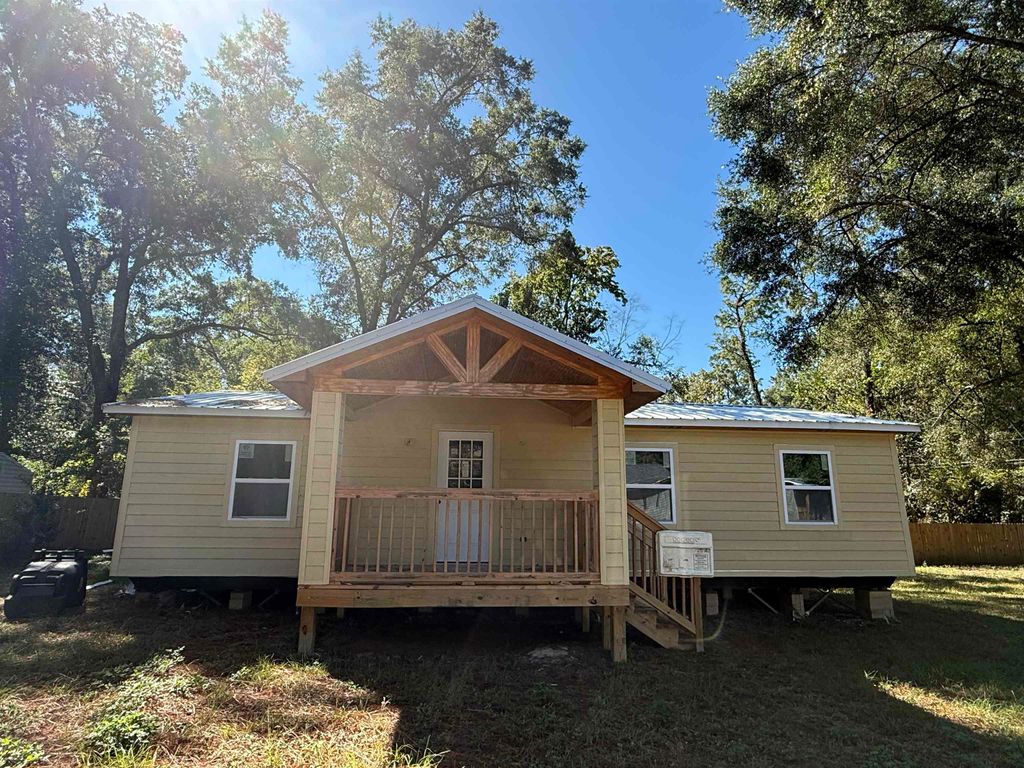 Photo of 4011 Buster Road, Tallahassee, FL 32305 (MLS # 393460)