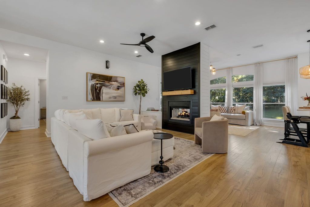 Photo of 3095 Shamrock St N, Tallahassee, FL 32309 (MLS # 395209)