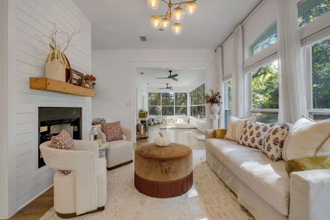 Tiny photo for 3095 Shamrock St N, Tallahassee, FL 32309 (MLS # 395209)