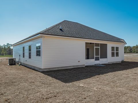 Tiny photo for 4 Divine Loop, Crawfordville, FL 32327 (MLS # 396809)