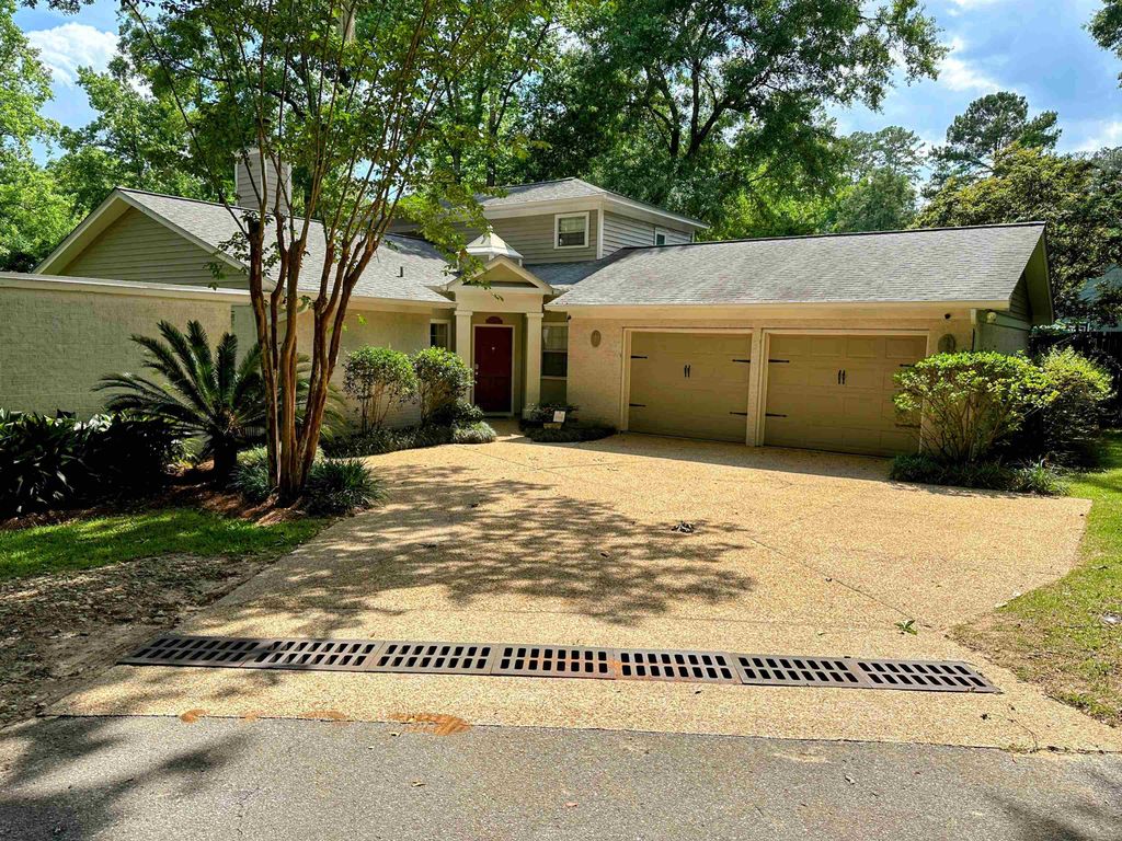 Photo for 2224 Glenwood Lane, Tallahassee, FL 32308 (MLS # 392596)
