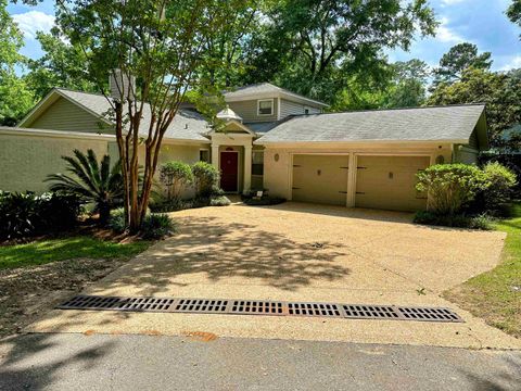 Photo of 2224 Glenwood Lane, Tallahassee, FL 32308 (MLS # 392596)