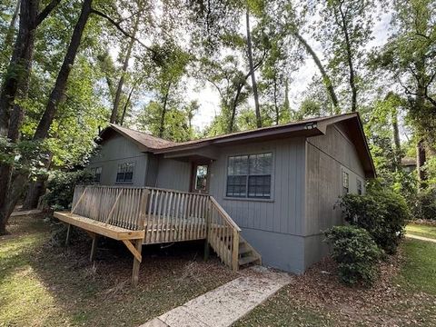 Photo of 3369 Trafalgar Square #A, Tallahassee, FL 32301 (MLS # 397757)