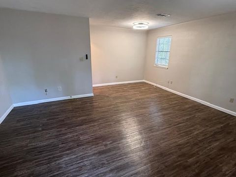 Tiny photo for 3369 Trafalgar Square #A, Tallahassee, FL 32301 (MLS # 397757)